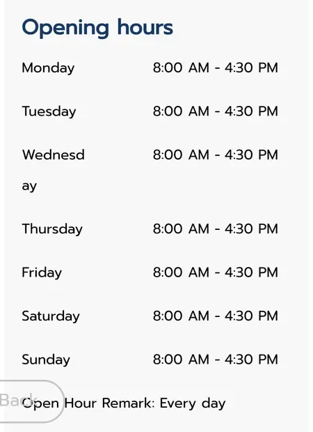 Government tourism directory table of opening hours for the national park, the same every day of the week.
